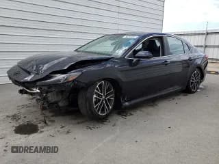 ✅ 2025 Toyota Camry XLE • VIN: 4T1DAACK7SU017595 • Lot: 87022225. Wystawiony na Copart z przebiegiem 57 523 mil. Bezpłatny archiwum sprzedaży aukcyjnych z USA i szczegółowy raport historii pojazdu na DreamBid. Zdjęcie 1.