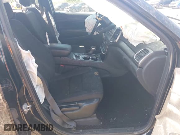 ✅ 2019 Jeep Grand Cherokee Upland • VIN: 1C4RJFAG7KC697607 • Lot: 42532518. Listed on IAAI with 68,558 mi. Free auction sales archive from the USA and detailed vehicle history report at DreamBid. Image 5.