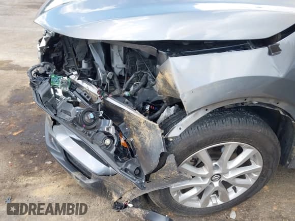 ✅ 2022 Nissan Rogue S • VIN: JN1BJ1AV5NW583081 • Lot: 42538115. Listed on IAAI with 62,563 mi. Free auction sales archive from the USA and detailed vehicle history report at DreamBid. Image 6.