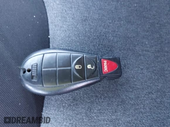 ✅ 2014 Jeep Cherokee Latitude • VIN: 1C4PJMCS3EW152522 • Lot: 43508623. Wystawiony na IAAI z przebiegiem 182 642 mil. Bezpłatny archiwum sprzedaży aukcyjnych z USA i szczegółowy raport historii pojazdu na DreamBid. Zdjęcie 11.