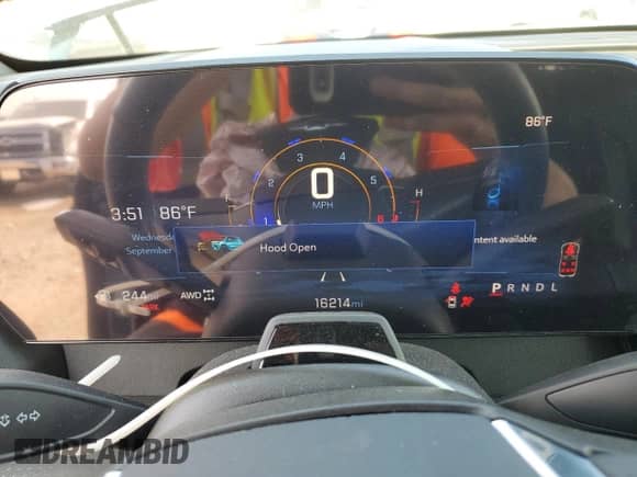 2025 Chevrolet Traverse AWD LT with VIN 1GNEVGRSXSJ131428, listed as a Copart auction lot 71471925 with 16,214 mi miles and Salvage title. Bid and sale history available at DreamBid. Image 9.