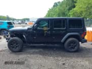 ✅ 2022 Jeep Wrangler Unlimited Willys Sport • VIN: 1C4HJXDM8NW135415 • Lot: 42625492. Wystawiony na IAAI z przebiegiem 84 780 mil. Bezpłatny archiwum sprzedaży aukcyjnych z USA i szczegółowy raport historii pojazdu na DreamBid. Zdjęcie 15.