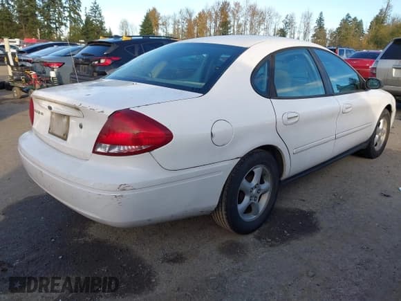 ✅ 2007 Ford Taurus SE • VIN: 1FAFP53U57A146258 • Lot: 43737126. Listed on IAAI with 119,587 mi. Free auction sales archive from the USA and detailed vehicle history report at DreamBid. Image 4.