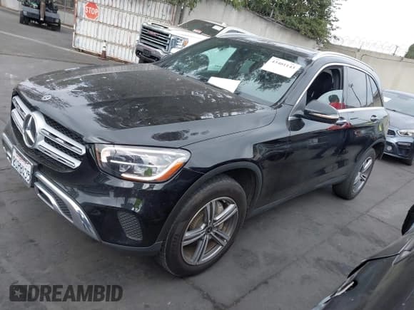 ✅ 2020 Mercedes-Benz GLC 300 • VIN: W1N0G8DB5LF828030 • Lot: 43401143. Listed on IAAI with 75,379 mi. Free auction sales archive from the USA and detailed vehicle history report at DreamBid. Image 19.