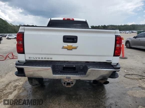✅ 2018 Chevrolet Silverado 2500HD Work Truck • VIN: 1GC1KUEG9JF277448 • Лот: 66103465. Опубликован ранее на Copart с пробегом 176 228 миль. Бесплатный доступ к архиву аукционных продаж из США и подробный отчёт об истории автомобиля на DreamBid. Изображение 6.