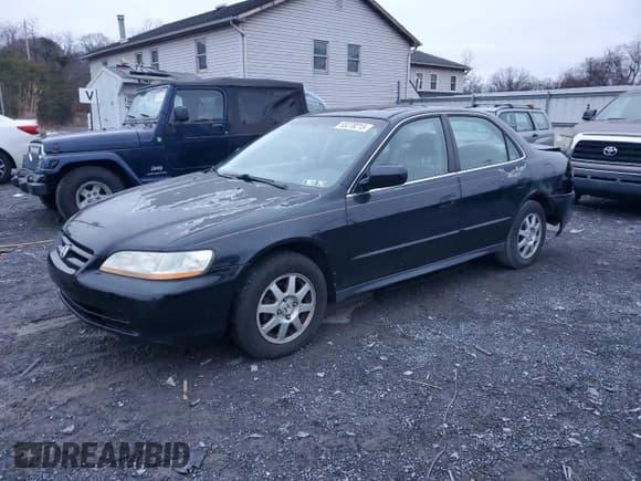 ✅ 2002 Honda Accord SE • VIN: 1HGCG66872A094773 • Lot: 93278215. Wystawiony na Copart z przebiegiem 116 577 mil. Bezpłatny archiwum sprzedaży aukcyjnych z USA i szczegółowy raport historii pojazdu na DreamBid. Zdjęcie 1.