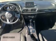 ✅ 2015 Mazda 3 i Touring • VIN: 3MZBM1V74FM132996 • Лот: 84838015. Опубликован ранее на Copart с пробегом 230 000 миль. Бесплатный доступ к архиву аукционных продаж из США и подробный отчёт об истории автомобиля на DreamBid. Изображение 9.