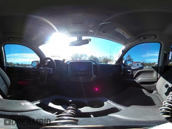 ✅ 2018 Chevrolet Silverado 1500 LT • VIN: 3GCPCREH6JG359777 • Лот: 41377806. Опубликован ранее на IAAI с пробегом 133 611 миль. Бесплатный доступ к архиву аукционных продаж из США и подробный отчёт об истории автомобиля на DreamBid. Изображение 19.