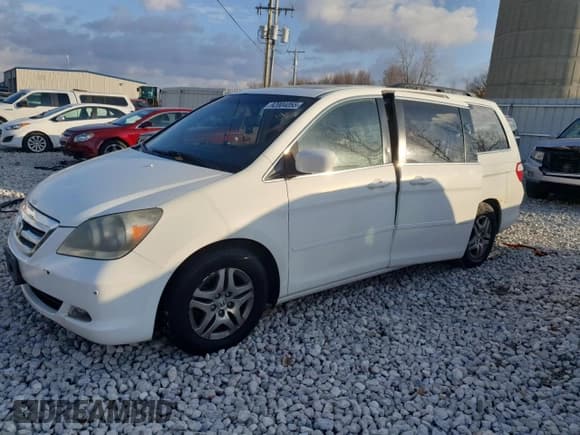✅ 2005 Honda Odyssey Touring • VIN: 5FNRL38835B053407 • Lot: 92004055. Listed on Copart with Not provided. Free auction sales archive from the USA and detailed vehicle history report at DreamBid. Image 1.
