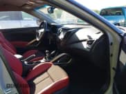 ✅ 2014 Hyundai Veloster Turbo • VIN: KMHTC6AE8EU204087 • Lot: 42105907. Wystawiony na IAAI z przebiegiem 21 685 mil. Bezpłatny archiwum sprzedaży aukcyjnych z USA i szczegółowy raport historii pojazdu na DreamBid. Zdjęcie 5.