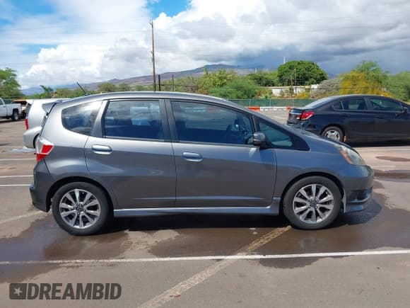 ✅ 2013 Honda Fit Sport • VIN: JHMGE8H56DC060852 • Лот: 43373220. Опубликован ранее на IAAI с пробегом 130 501 миль. Бесплатный доступ к архиву аукционных продаж из США и подробный отчёт об истории автомобиля на DreamBid. Изображение 14.