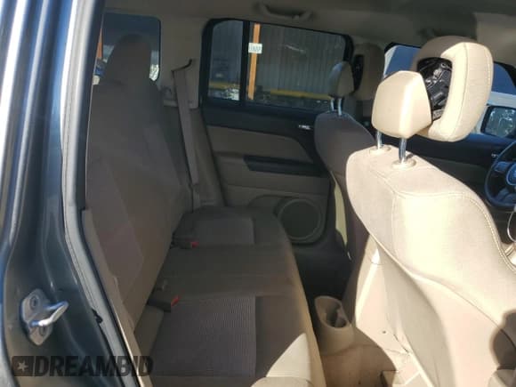 ✅ 2013 Jeep Patriot Sport • VIN: 1C4NJRBB0DD158309 • Lot: 92684965. Listed on Copart with 139,740 mi. Free auction sales archive from the USA and detailed vehicle history report at DreamBid. Image 10.