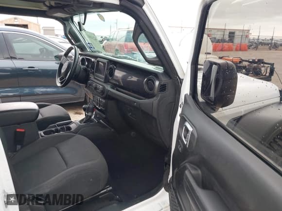 ✅ 2021 Jeep Wrangler Unlimited Sport S • VIN: 1C4HJXDG8MW509322 • Lot: 42110123. Wystawiony na IAAI z przebiegiem 39 955 mil. Bezpłatny archiwum sprzedaży aukcyjnych z USA i szczegółowy raport historii pojazdu na DreamBid. Zdjęcie 5.
