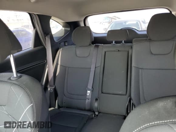 ✅ 2022 Hyundai Tucson SEL • VIN: 5NMJB3AE4NH089850 • Lot: 42664073. Wystawiony na Copart z przebiegiem 28 297 mil. Bezpłatny archiwum sprzedaży aukcyjnych z USA i szczegółowy raport historii pojazdu na DreamBid. Zdjęcie 10.