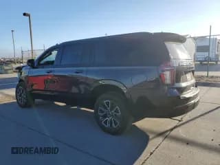 ✅ 2022 Chevrolet Suburban Z71 • VIN: 1GNSKDKD9NR215834 • Lot: 72825154. Wystawiony na Copart z przebiegiem 26 503 mil. Bezpłatny archiwum sprzedaży aukcyjnych z USA i szczegółowy raport historii pojazdu na DreamBid. Zdjęcie 2.
