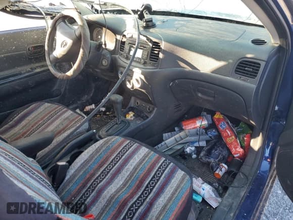 ✅ 2011 Hyundai Accent GS • VIN: KMHCM3AC9BU197642 • Лот: 42060555. Опубликован ранее на Copart с пробегом 110 502 миль. Бесплатный доступ к архиву аукционных продаж из США и подробный отчёт об истории автомобиля на DreamBid. Изображение 8.