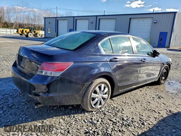 ✅ 2008 Honda Accord LX • VIN: 1HGCP26358A047652 • Лот: 94886675. Опубликован ранее на Copart с пробегом 206 808 миль. Бесплатный доступ к архиву аукционных продаж из США и подробный отчёт об истории автомобиля на DreamBid. Изображение 3.