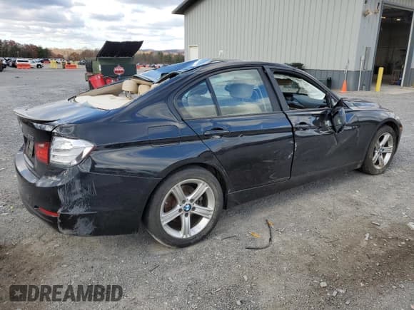 ✅ 2015 BMW 3 Series 320i xDrive • VIN: WBA3C3G58FNS74126 • Lot: 92340875. Listed on Copart with 177,006 mi. Free auction sales archive from the USA and detailed vehicle history report at DreamBid. Image 3.