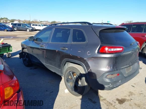 ✅ 2016 Jeep Cherokee Sport • VIN: 1C4PJLAS4GW329773 • Лот: 41300023. Опубликован ранее на IAAI с пробегом 101 912 миль. Бесплатный доступ к архиву аукционных продаж из США и подробный отчёт об истории автомобиля на DreamBid. Изображение 3.