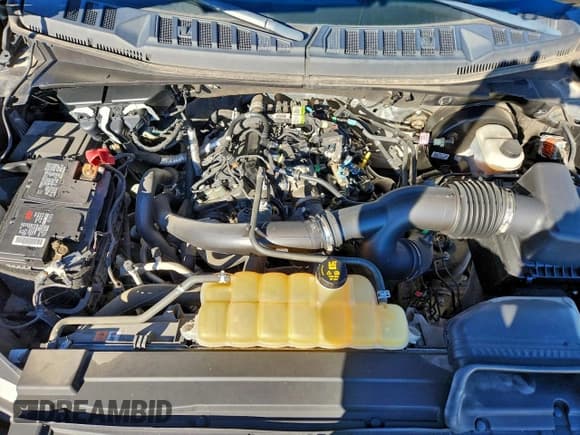 ✅ 2020 Ford F-150 XLT • VIN: 1FTEW1CP8LKD72794 • Лот: 93926575. Опубликован ранее на Copart с пробегом 84 068 миль. Бесплатный доступ к архиву аукционных продаж из США и подробный отчёт об истории автомобиля на DreamBid. Изображение 11.