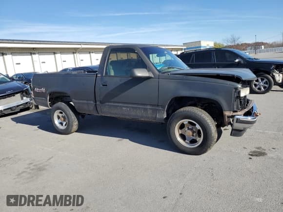 ✅ 1996 Chevrolet Silverado 1500 • VIN: 1GCEK14R0TZ215568 • Лот: 92440775. Опубликован ранее на Copart с пробегом 206 842 миль. Бесплатный доступ к архиву аукционных продаж из США и подробный отчёт об истории автомобиля на DreamBid. Изображение 4.