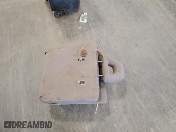 ✅ 2002 Toyota RAV4 • VIN: JTEGH20V820046124 • Lot: 92637595. Wystawiony na Copart z przebiegiem 180 558 mil. Bezpłatny archiwum sprzedaży aukcyjnych z USA i szczegółowy raport historii pojazdu na DreamBid. Zdjęcie 12.