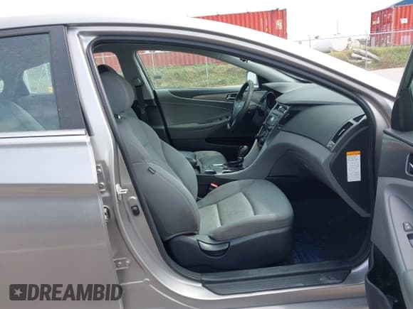 ✅ 2013 Hyundai Sonata Limited • VIN: KMHEC4A40DA069756 • Лот: 43133909. Опубликован ранее на IAAI с пробегом 230 787 миль. Бесплатный доступ к архиву аукционных продаж из США и подробный отчёт об истории автомобиля на DreamBid. Изображение 5.