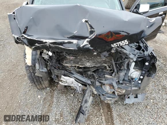 ✅ 2016 Chevrolet Suburban LTZ • VIN: 1GNSKJKC8GR457555 • Lot: 71036224. Wystawiony na Copart z przebiegiem Nie podano. Bezpłatny archiwum sprzedaży aukcyjnych z USA i szczegółowy raport historii pojazdu na DreamBid. Zdjęcie 12.