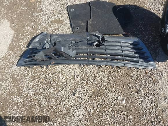 2019 Jeep Compass Limited с VIN 3C4NJDCB5KT827375, выставлен на аукционе IAAI как лот 43354393 с пробегом 122 355 миль миль и . История ставок и продаж доступна на DreamBid. Изображение 12.