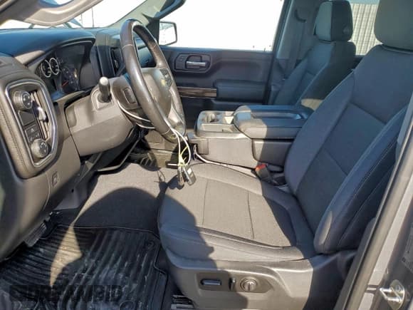 ✅ 2019 Chevrolet Silverado 1500 LT • VIN: 3GCPWCED5KG181248 • Lot: 92752555. Wystawiony na Copart z przebiegiem 41 595 mil. Bezpłatny archiwum sprzedaży aukcyjnych z USA i szczegółowy raport historii pojazdu na DreamBid. Zdjęcie 7.