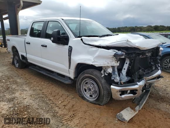 ✅ 2024 Ford F-250 XL • VIN: 1FT7W2BA8REE34648 • Lot: 78699854. Listed on Copart with 1,776 mi. Free auction sales archive from the USA and detailed vehicle history report at DreamBid. Image 4.