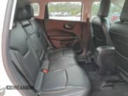 ✅ 2018 Jeep Compass Limited • VIN: 3C4NJCCB7JT368200 • Lot: 94983905. Wystawiony na Copart z przebiegiem 51 716 mil. Bezpłatny archiwum sprzedaży aukcyjnych z USA i szczegółowy raport historii pojazdu na DreamBid. Zdjęcie 11.