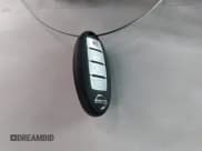 ✅ 2023 Nissan Sentra SV • VIN: 3N1AB8CV4PY285289 • Lot: 43132915. Wystawiony na IAAI z przebiegiem 51 905 mil. Bezpłatny archiwum sprzedaży aukcyjnych z USA i szczegółowy raport historii pojazdu na DreamBid. Zdjęcie 11.