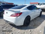 ✅ 2015 Hyundai Genesis Coupe R-Spec • VIN: KMHHU6KJ8FU130878 • Lot: 41815856. Wystawiony na IAAI z przebiegiem 118 678 mil. Bezpłatny archiwum sprzedaży aukcyjnych z USA i szczegółowy raport historii pojazdu na DreamBid. Zdjęcie 4.