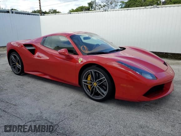✅ 2017 Ferrari 488 • VIN: ZFF80AMA6H0221790 • Лот: 66868284. Опубликован ранее на Copart с пробегом Не указан. Бесплатный доступ к архиву аукционных продаж из США и подробный отчёт об истории автомобиля на DreamBid. Изображение 4.