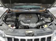 ✅ 2015 Jeep Grand Cherokee Altitude • VIN: 1C4RJFAG8FC932196 • Lot: 93188095. Wystawiony na Copart z przebiegiem 69 780 mil. Bezpłatny archiwum sprzedaży aukcyjnych z USA i szczegółowy raport historii pojazdu na DreamBid. Zdjęcie 12.