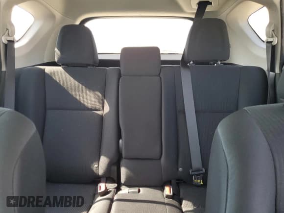 ✅ 2018 Toyota RAV4 LE • VIN: 2T3BFREV0JW709704 • Lot: 84770675. Listed on Copart with 137,937 mi. Free auction sales archive from the USA and detailed vehicle history report at DreamBid. Image 10.