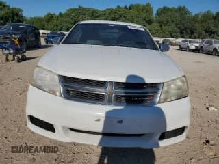 ✅ 2014 Dodge Avenger SE • VIN: 1C3CDZAB4EN168762 • Lot: 69445704. Wystawiony na Copart z przebiegiem 191 889 mil. Bezpłatny archiwum sprzedaży aukcyjnych z USA i szczegółowy raport historii pojazdu na DreamBid. Zdjęcie 5.