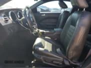 ✅ 2006 Ford Mustang GT Deluxe • VIN: 1ZVHT82H765156007 • Лот: 66899865. Опубликован ранее на Copart с пробегом 42 666 миль. Бесплатный доступ к архиву аукционных продаж из США и подробный отчёт об истории автомобиля на DreamBid. Изображение 7.