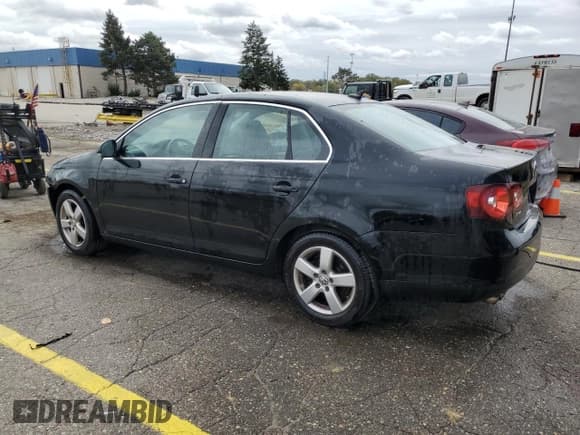 ✅ 2009 Volkswagen Jetta SE • VIN: 3VWRM71K29M024537 • Lot: 85837855. Wystawiony na Copart z przebiegiem 123 831 mil. Bezpłatny archiwum sprzedaży aukcyjnych z USA i szczegółowy raport historii pojazdu na DreamBid. Zdjęcie 2.