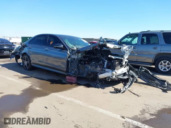 ✅ 2020 Mercedes-Benz E 350 • VIN: WDDZF8DB0LA703991 • Lot: 43464900. Listed on IAAI with Not provided. Free auction sales archive from the USA and detailed vehicle history report at DreamBid. Image 1.