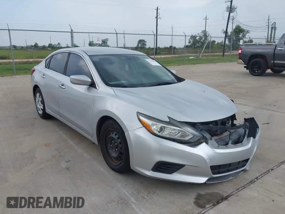 ✅ 2018 Nissan Altima SV • VIN: 1N4AL3AP9JC184613 • Lot: 43245638. Wystawiony na IAAI z przebiegiem 102 660 mil. Bezpłatny archiwum sprzedaży aukcyjnych z USA i szczegółowy raport historii pojazdu na DreamBid. Zdjęcie 1.