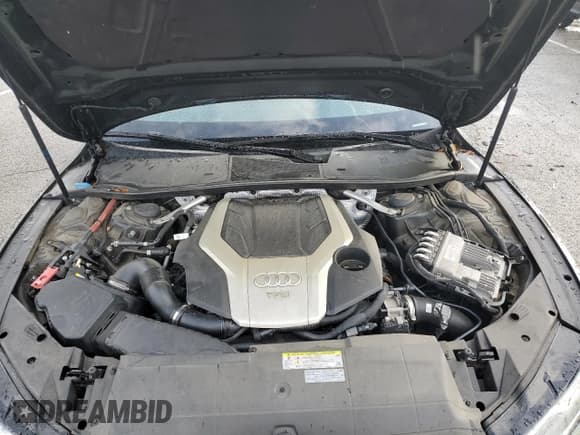 ✅ 2019 Audi A7 Premium Plus • VIN: WAUU2AF25KN065746 • Лот: 81945933. Опубликован ранее на Copart с пробегом 65 171 миль. Бесплатный доступ к архиву аукционных продаж из США и подробный отчёт об истории автомобиля на DreamBid. Изображение 11.