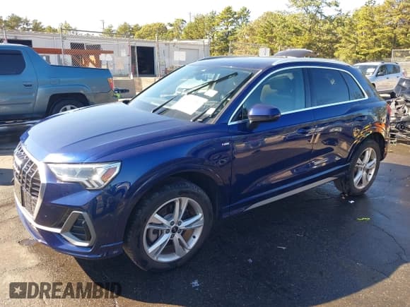 ✅ 2021 Audi Q3 S line Premium Plus • VIN: WA1EECF30M1059750 • Lot: 43356987. Listed on IAAI with 32,609 mi. Free auction sales archive from the USA and detailed vehicle history report at DreamBid. Image 18.