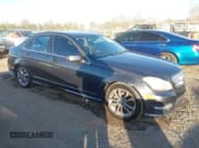 ✅ 2013 Mercedes-Benz C 250 Sport • VIN: WDDGF4HB5DA791061 • Lot: 43898654. Wystawiony na IAAI z przebiegiem 149 390 mil. Bezpłatny archiwum sprzedaży aukcyjnych z USA i szczegółowy raport historii pojazdu na DreamBid. Zdjęcie 1.