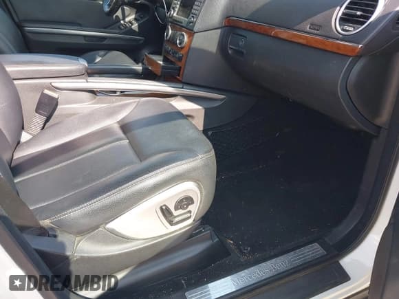 ✅ 2008 Mercedes-Benz GL 320 CDI • VIN: 4JGBF22E08A319587 • Lot: 42425722. Listed on IAAI with 231,122 mi. Free auction sales archive from the USA and detailed vehicle history report at DreamBid. Image 5.