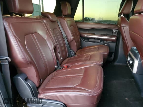 ✅ 2022 Ford Expedition Max Limited • VIN: 1FMJK2AT0NEA57694 • Lot: 92354945. Wystawiony na Copart z przebiegiem 60 410 mil. Bezpłatny archiwum sprzedaży aukcyjnych z USA i szczegółowy raport historii pojazdu na DreamBid. Zdjęcie 11.