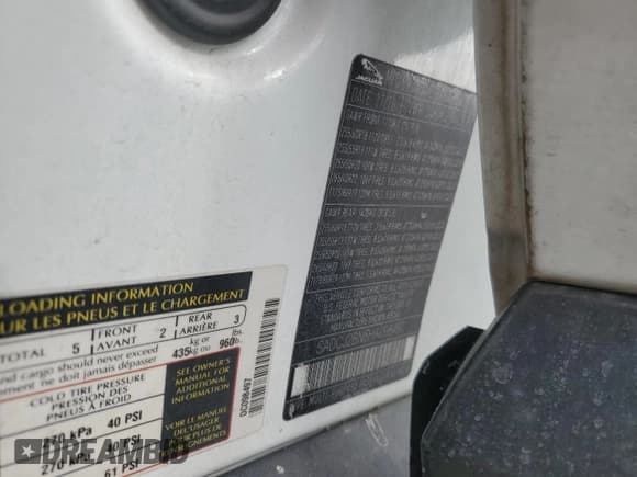 ✅ 2017 Jaguar F-Pace 20d Premium • VIN: SADCJ2BN5HA098497 • Lot: 81588855. Listed on Copart with Not provided. Free auction sales archive from the USA and detailed vehicle history report at DreamBid. Image 13.