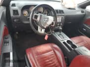 ✅ 2014 Dodge Challenger Rallye Redline • VIN: 2C3CDYAG6EH164596 • Lot: 48683455. Wystawiony na Copart z przebiegiem 225 739 mil. Bezpłatny archiwum sprzedaży aukcyjnych z USA i szczegółowy raport historii pojazdu na DreamBid. Zdjęcie 8.