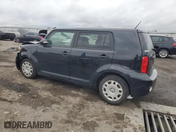 ✅ 2010 Scion xB • VIN: JTLZE4FE4A1108785 • Lot: 82358795. Wystawiony na Copart z przebiegiem 196 468 mil. Bezpłatny archiwum sprzedaży aukcyjnych z USA i szczegółowy raport historii pojazdu na DreamBid. Zdjęcie 2.